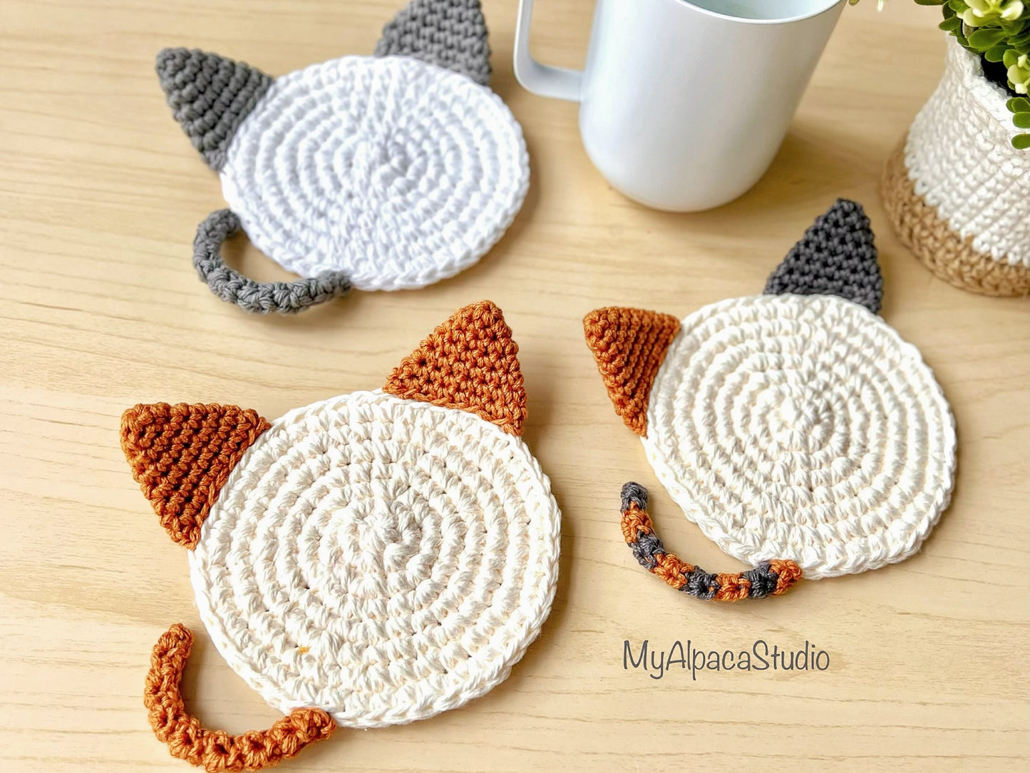 Minimalist Two-Tone Cat Coasters - Set of 2