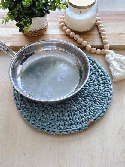 Chunky Round Hot Pad- 3 sizes Option, with or without hanging loop