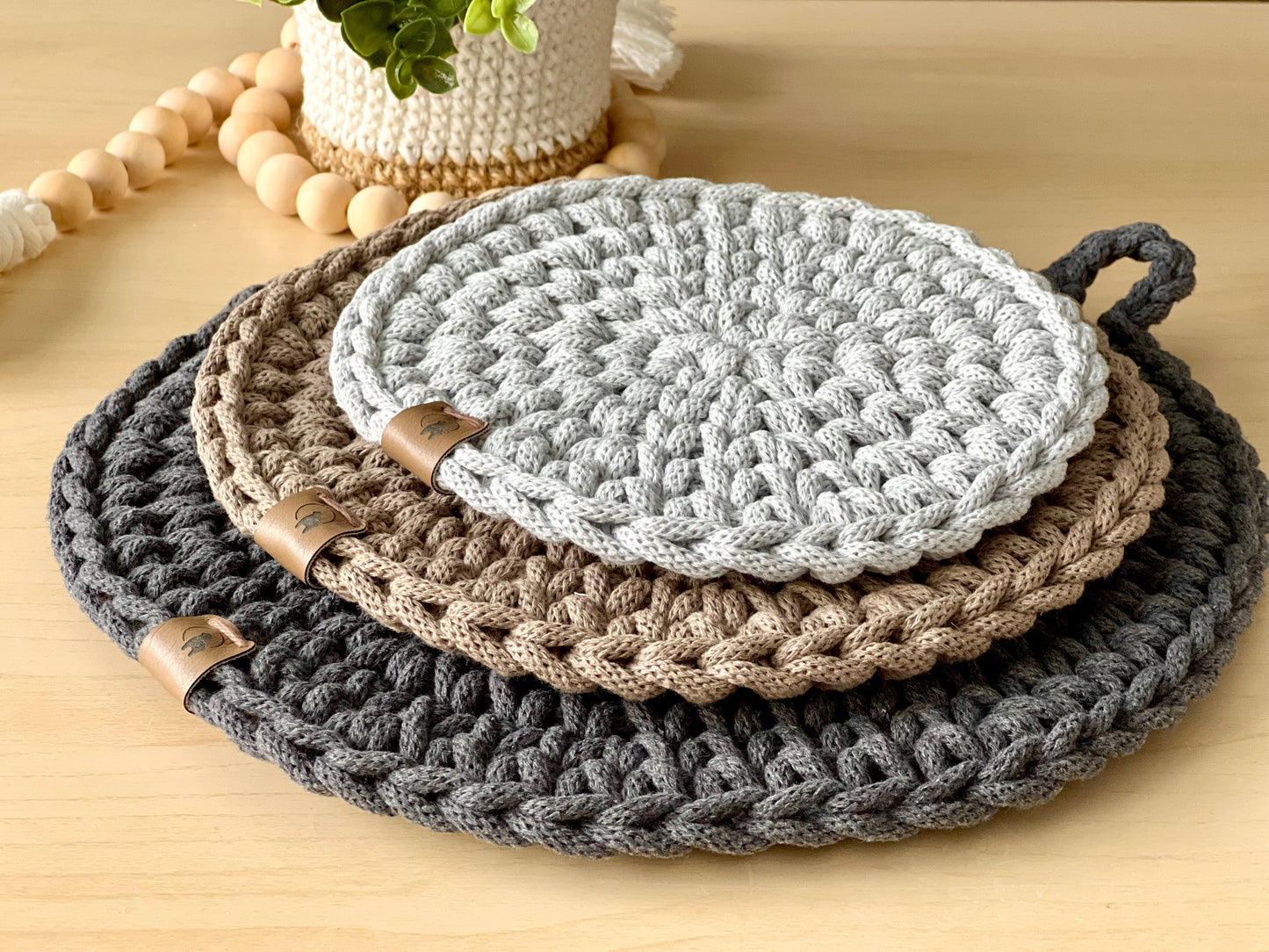 Chunky Round Hot Pad- 3 sizes Option, with or without hanging loop