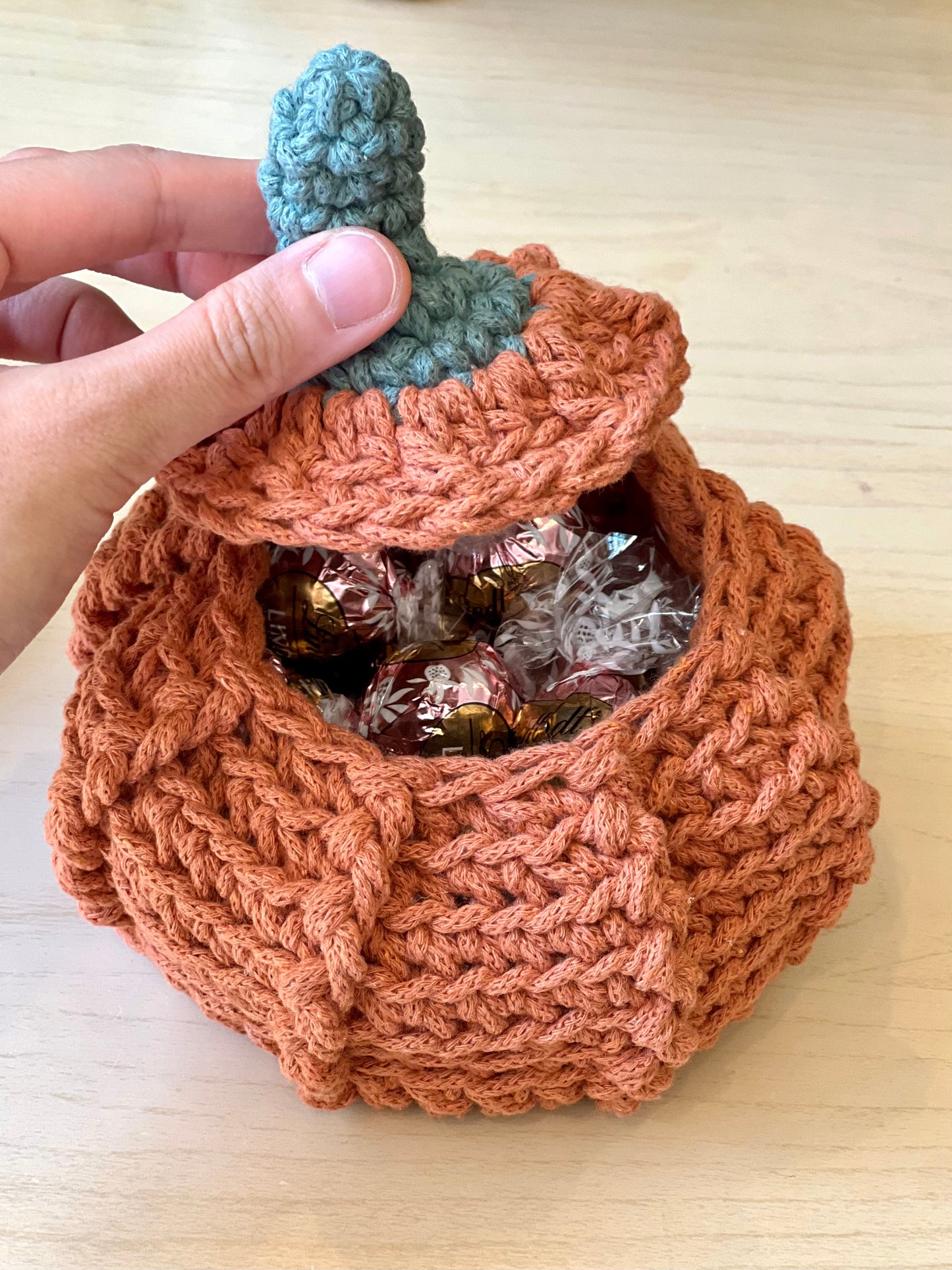 Pumpkin Basket Crochet Pattern - Instant Download PDF