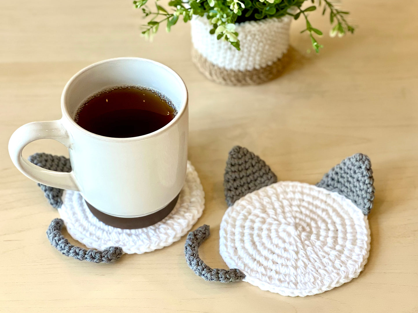 Minimalist Two-Tone Cat Coasters - Set of 2