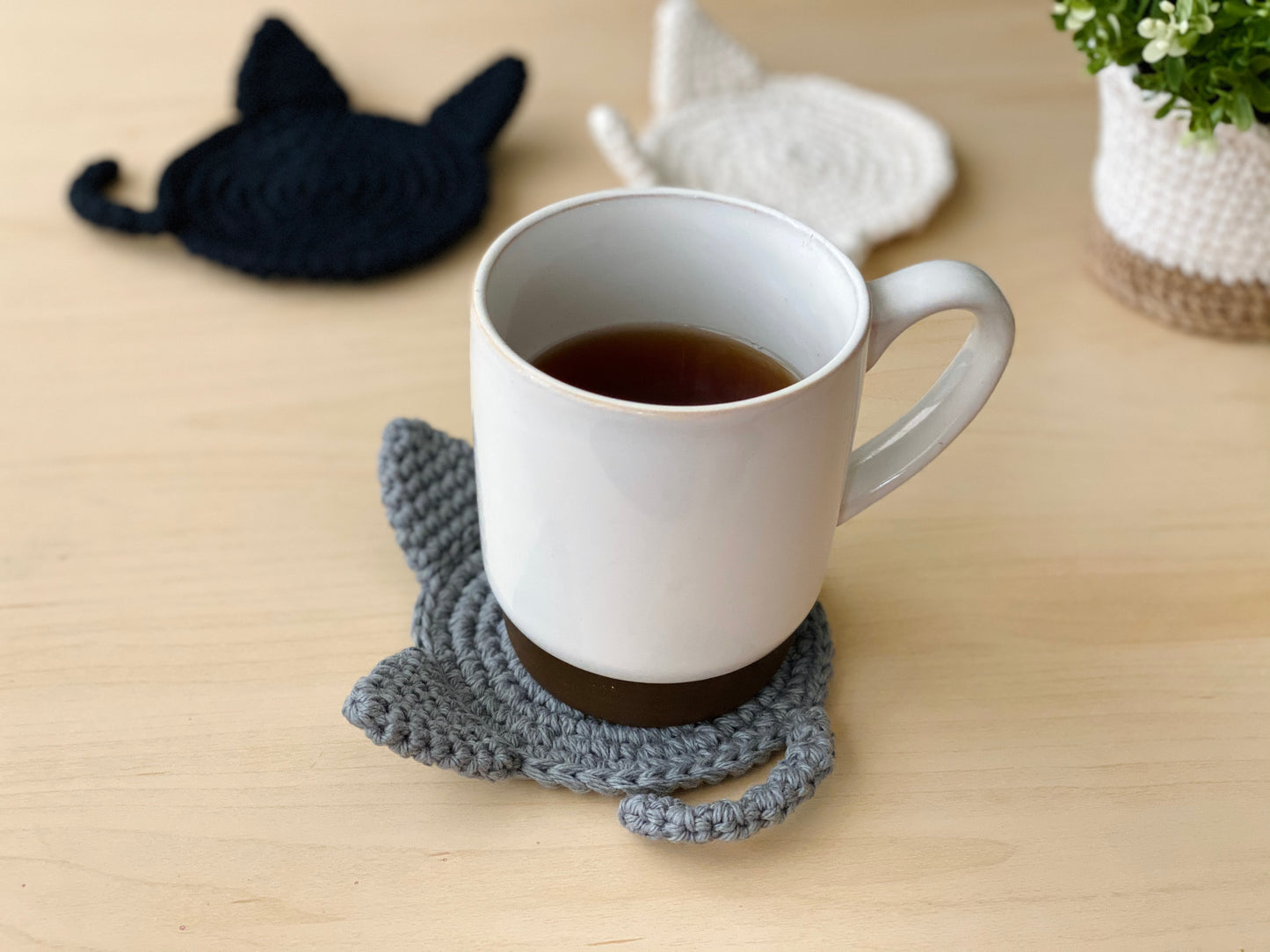 Minimalist Cat Coaster Crochet Pattern - Instant Download PDF