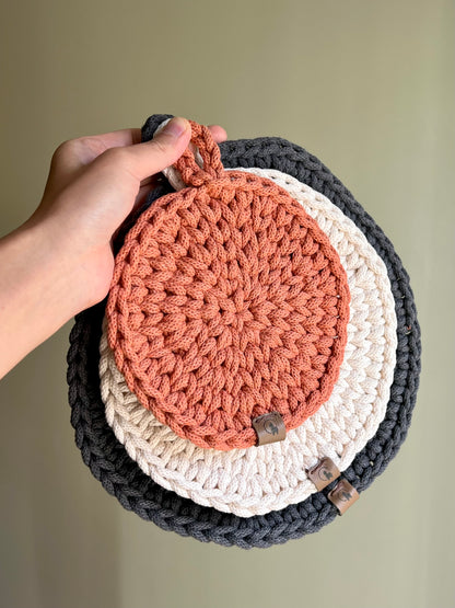 Chunky Round Hot Pad- 3 sizes Option, with or without hanging loop