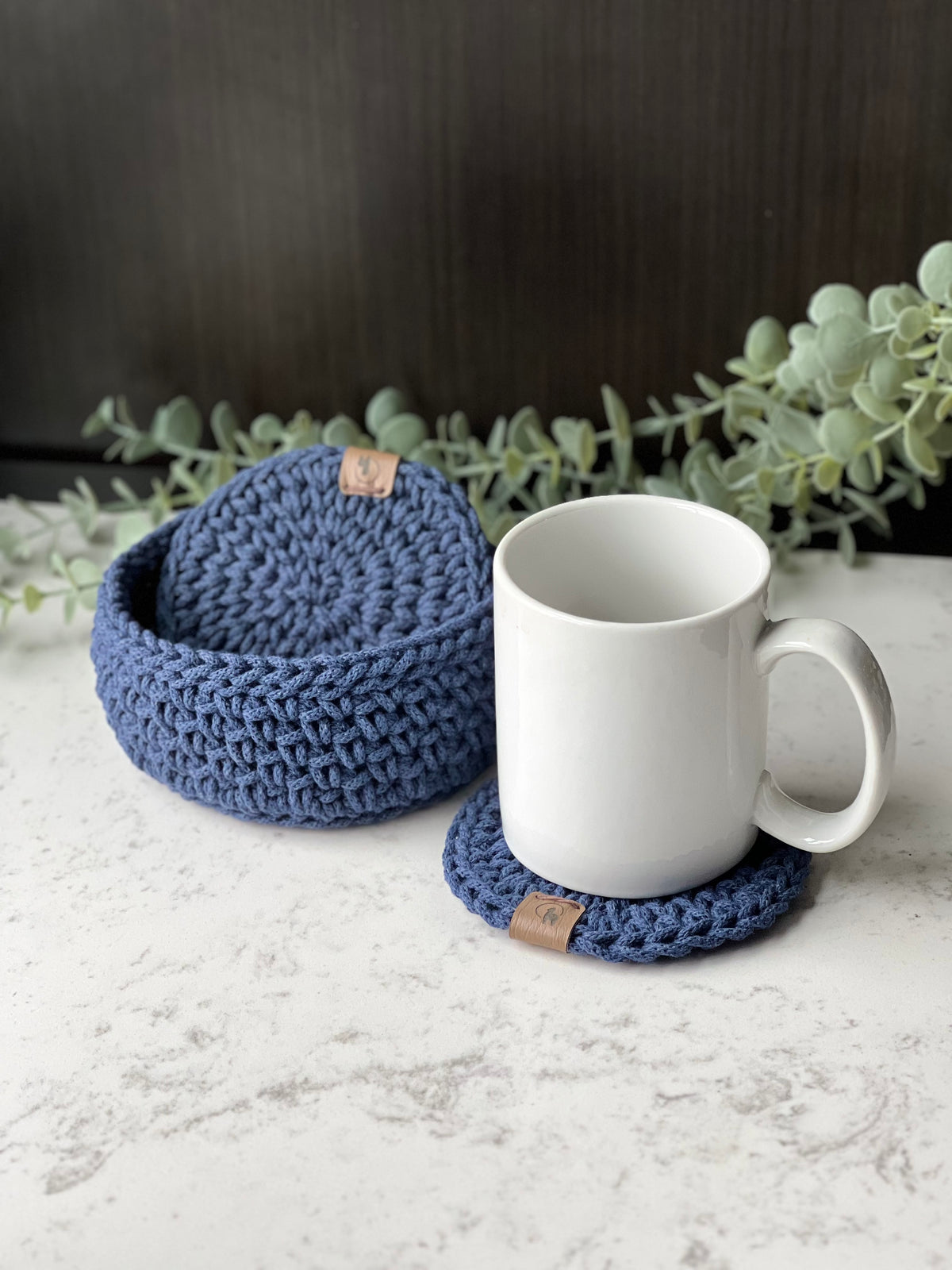 Verdura Coasters & Holder Crochet Kit