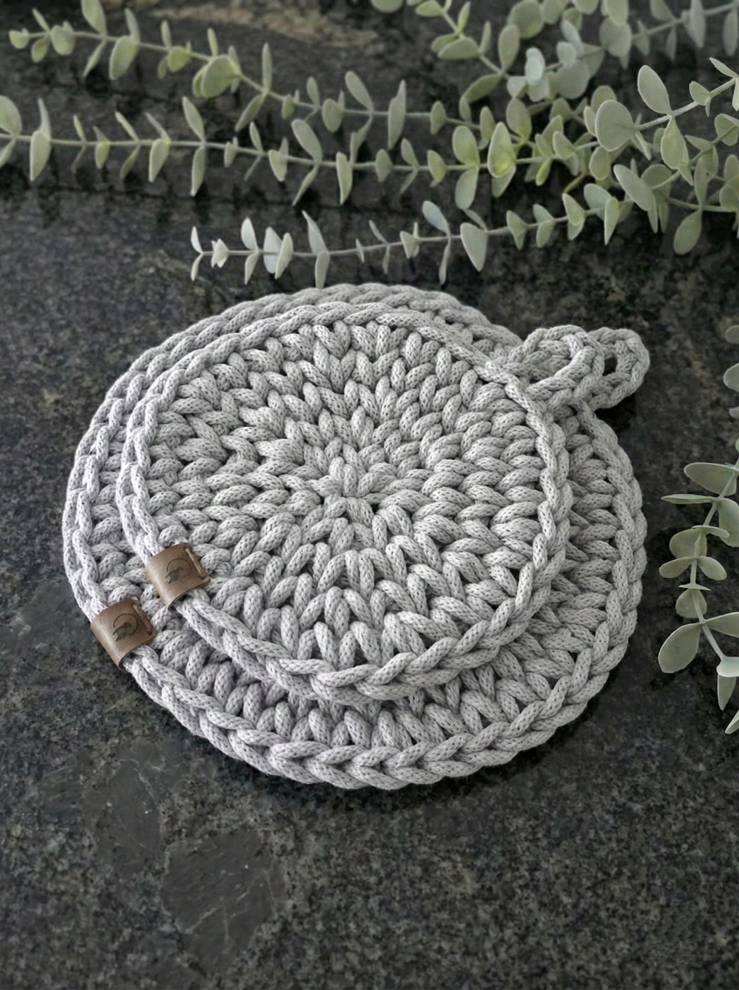 Chunky Round Hot Pad- 3 sizes Option, with or without hanging loop