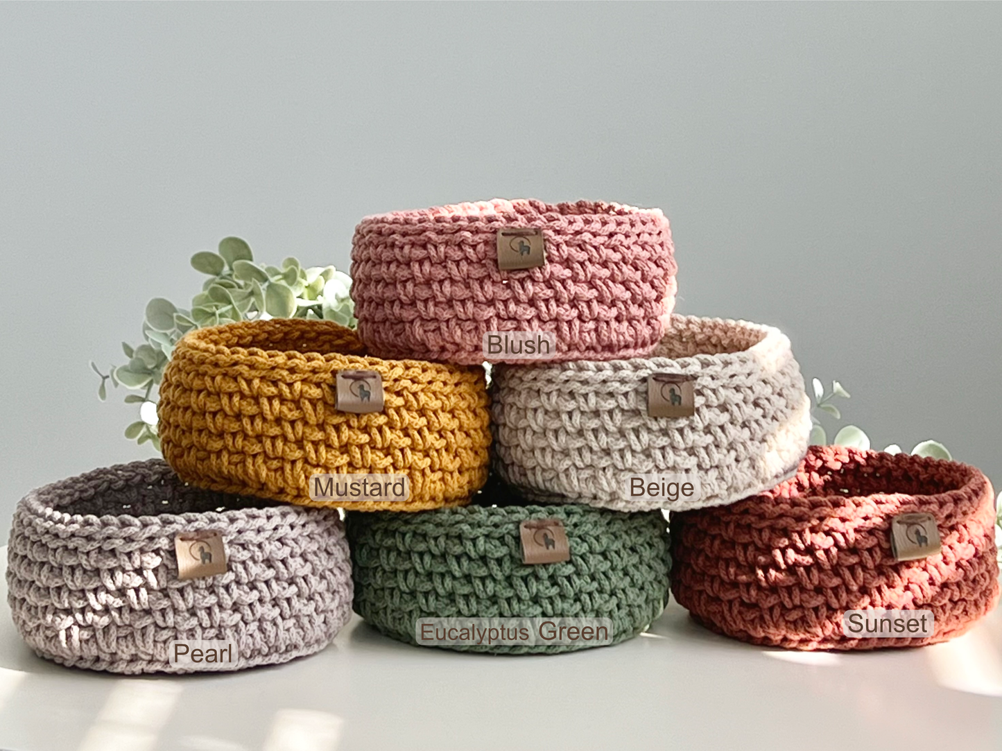 Minimalist Round Basket (5") - Hand-crocheted