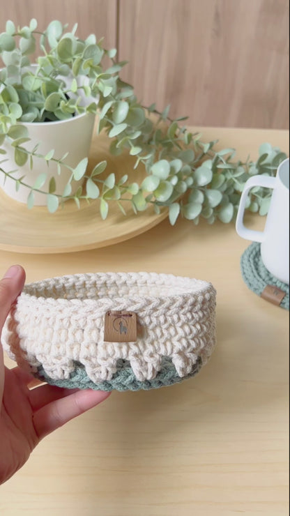 Hand-crocheted Round Basket (5.5")